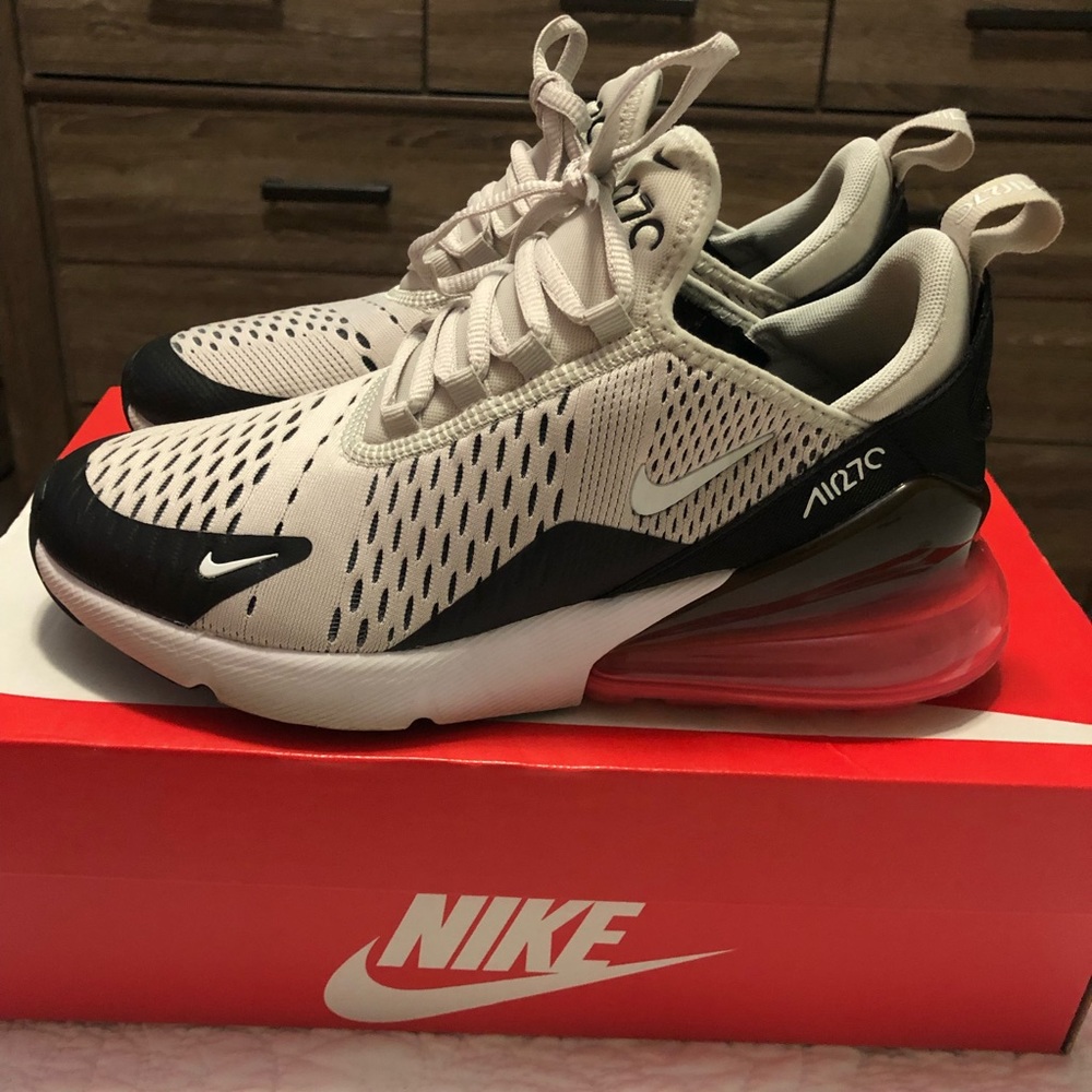Nike Air Max 270